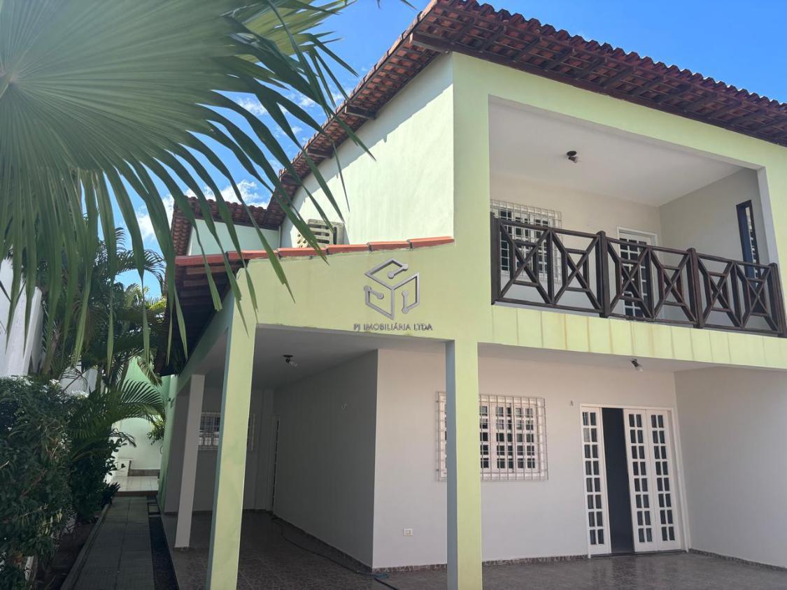 Casa, 4 quartos, 298 m² - Foto 2