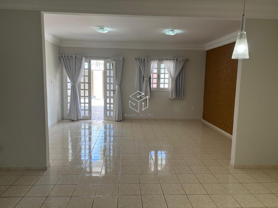 Casa, 4 quartos, 298 m² - Foto 4