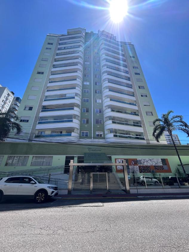 Apartamento, 3 quartos, 120 m² - Foto 1