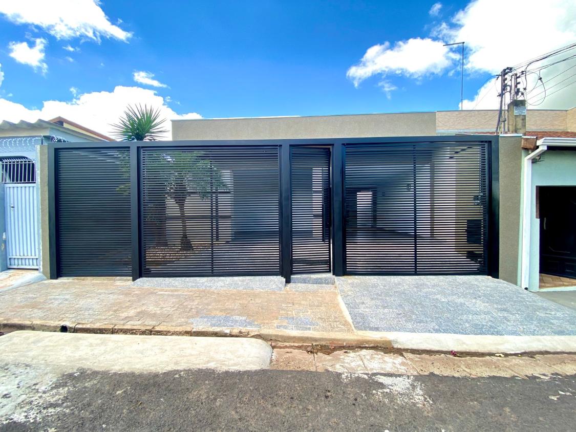 Casa, 3 quartos, 231 m² - Foto 1