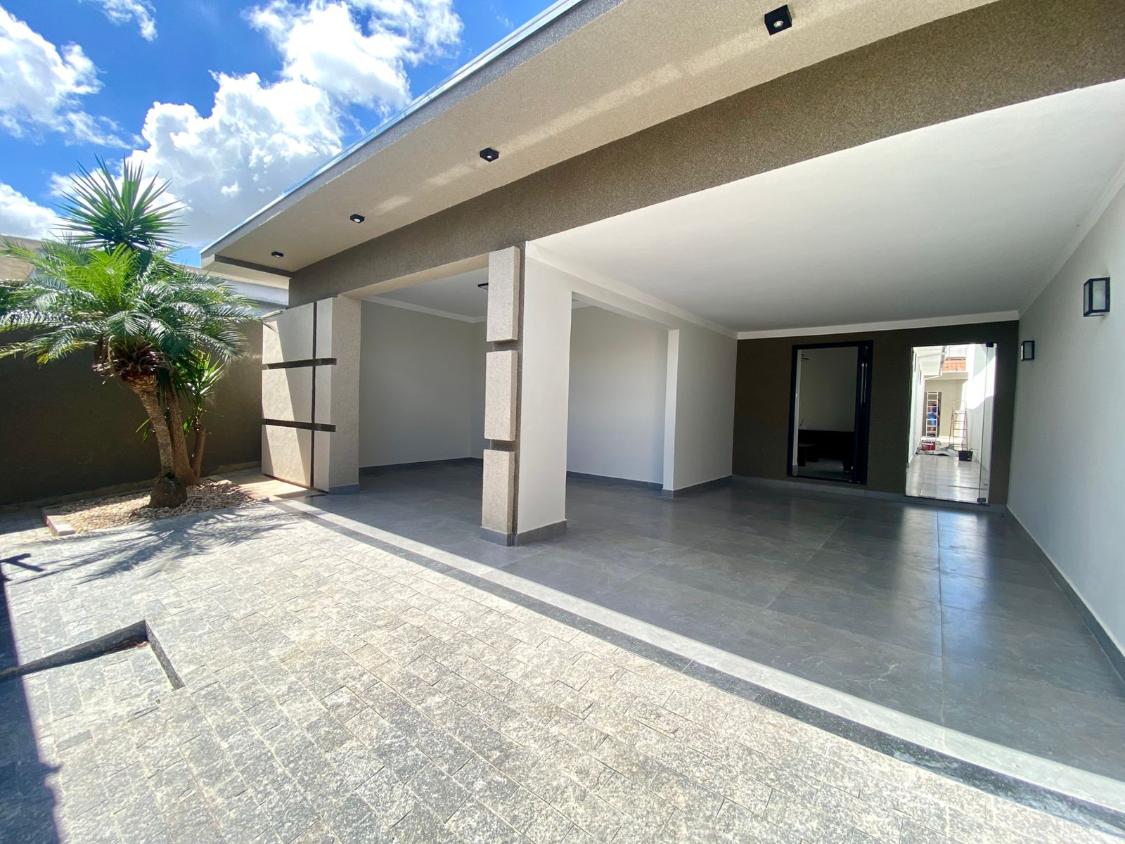 Casa, 3 quartos, 231 m² - Foto 2