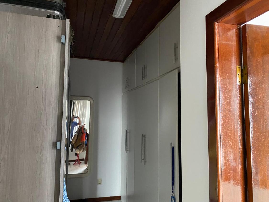 Casa, 4 quartos, 240 m² - Foto 19