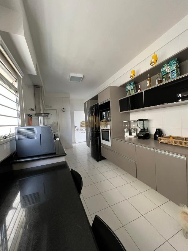 Apartamento, 3 quartos, 196 m² - Foto 4