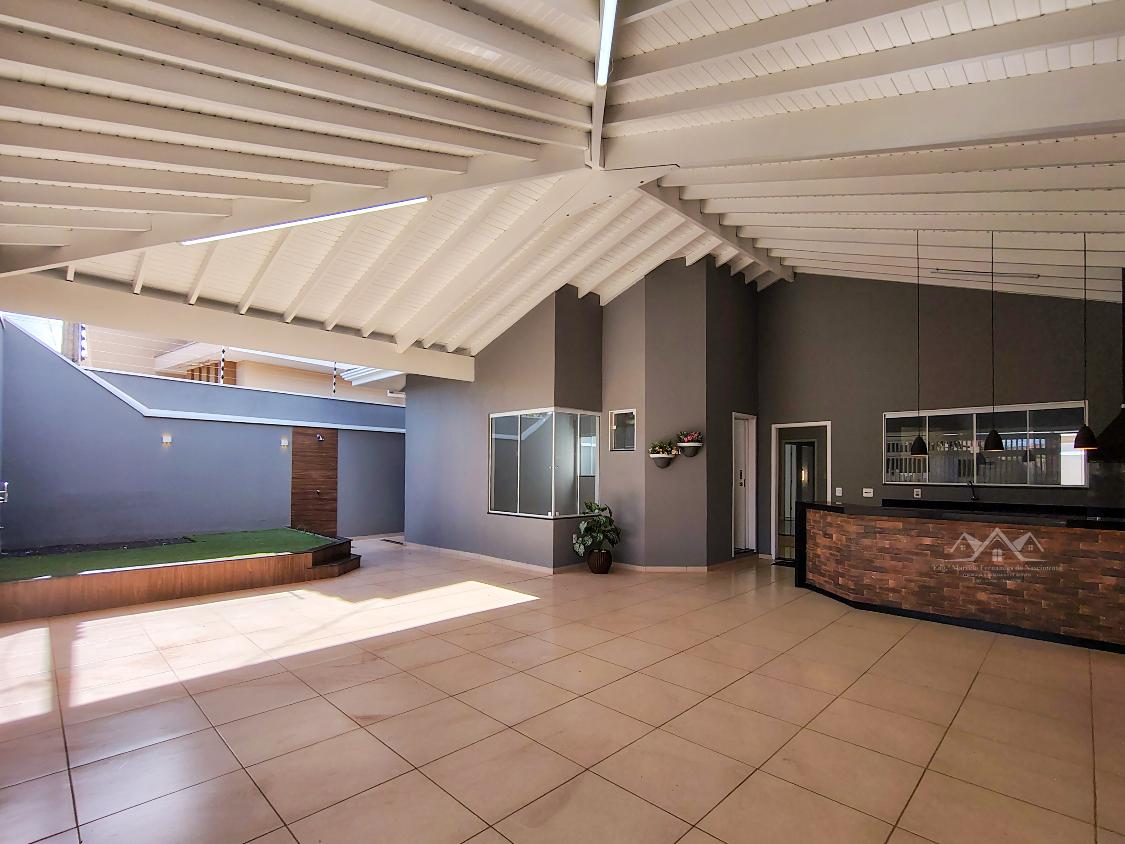 Casa, 3 quartos, 206 m² - Foto 1