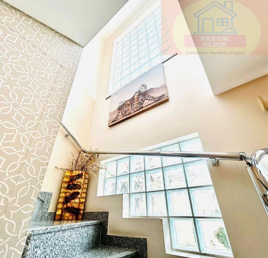 Sobrado, 3 quartos, 375 m² - Foto 2