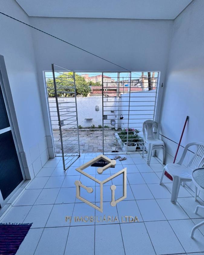 Casa, 5 quartos, 140 m² - Foto 4