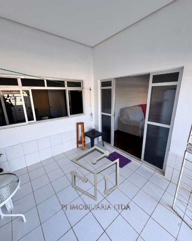 Casa, 5 quartos, 140 m² - Foto 2