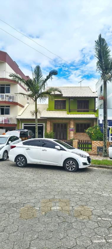 Casa, 3 quartos, 180 m² - Foto 1