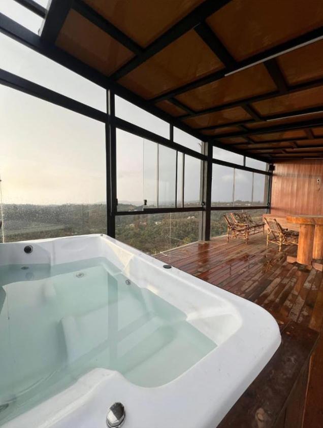 Chácara, 3 quartos, 2970 m² - Foto 13