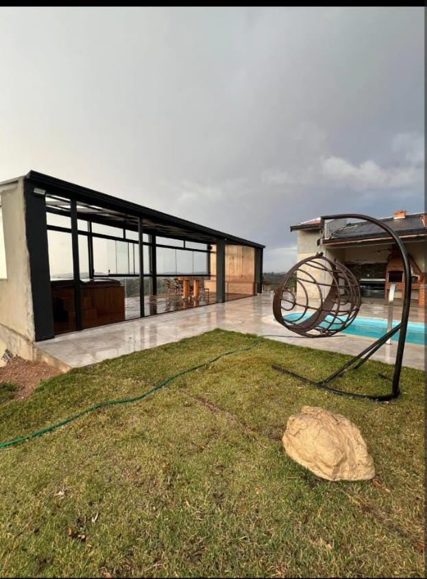 Chácara, 3 quartos, 2970 m² - Foto 1