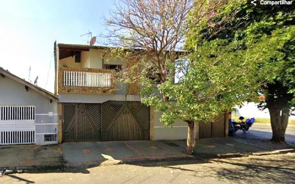 Casa, 3 quartos, 130 m² - Foto 1