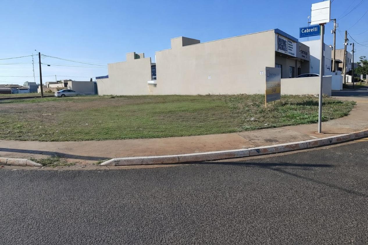 Loteamento e Condomínio, 690 m² - Foto 2