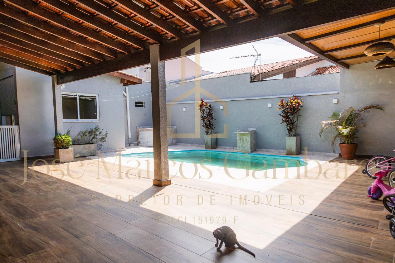 Casa, 3 quartos, 207 m² - Foto 1