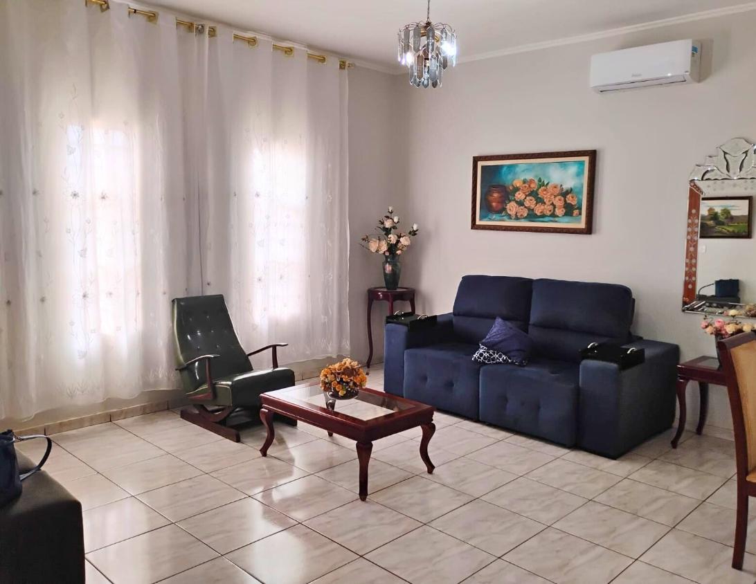 Casa, 3 quartos, 230 m² - Foto 3