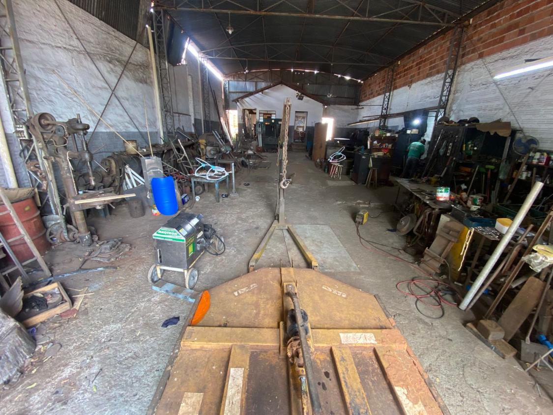 Prédio Inteiro, 200 m² - Foto 1