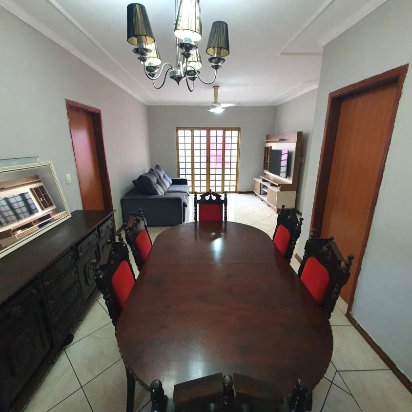 Casa, 3 quartos, 143 m² - Foto 1