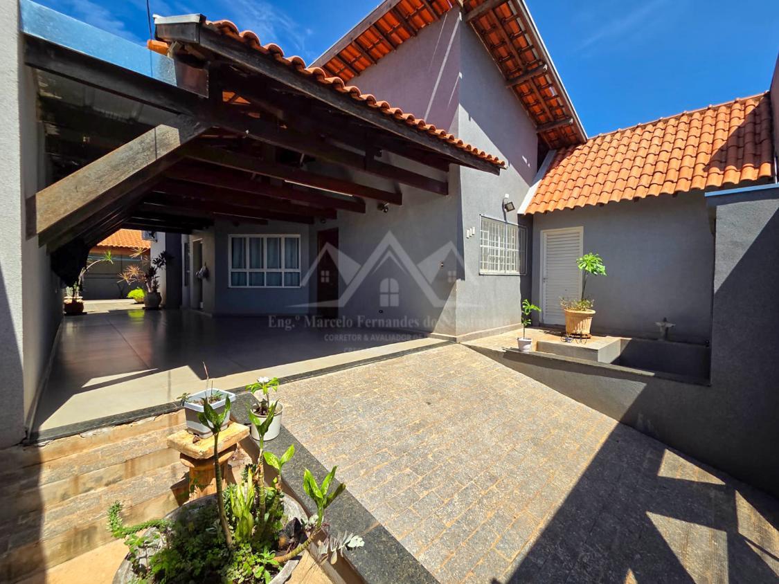 Casa, 4 quartos, 204 m² - Foto 1