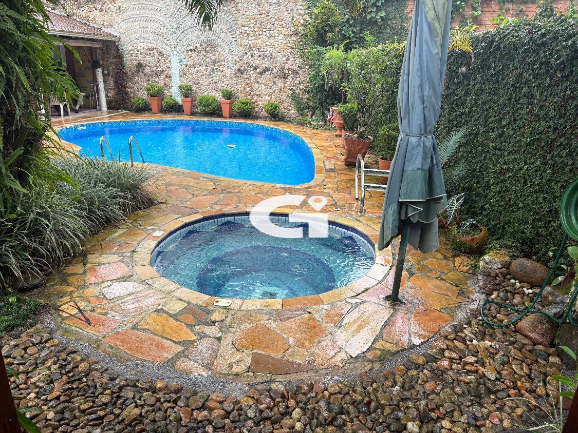 Casa, 4 quartos, 250 m² - Foto 4