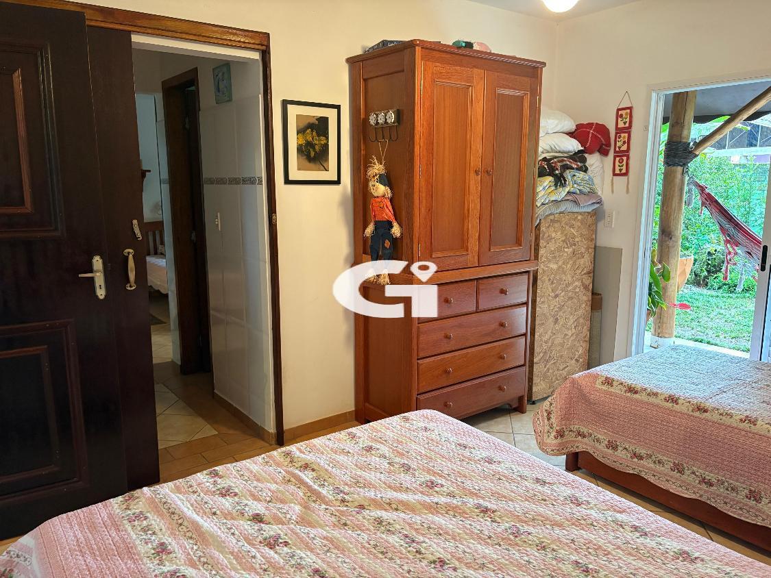 Casa, 4 quartos, 250 m² - Foto 19