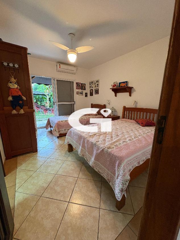 Casa, 4 quartos, 250 m² - Foto 18