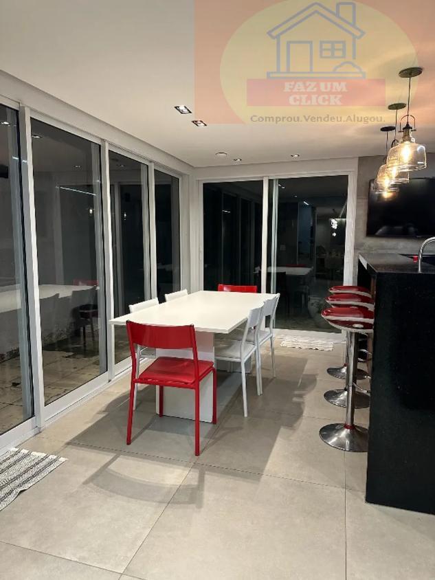 Casa, 3 quartos, 245 m² - Foto 19