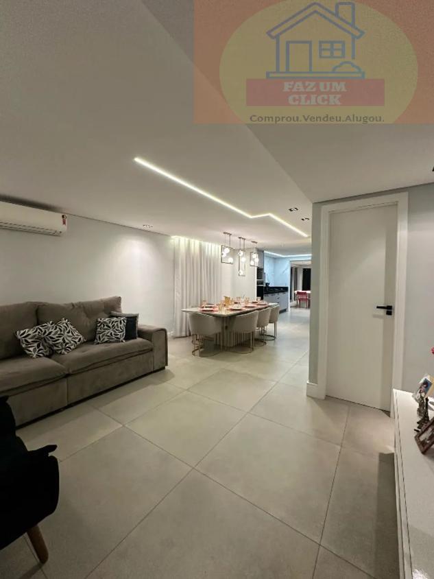Casa, 3 quartos, 245 m² - Foto 2