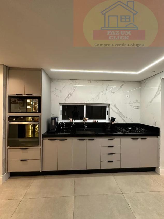 Casa, 3 quartos, 245 m² - Foto 10