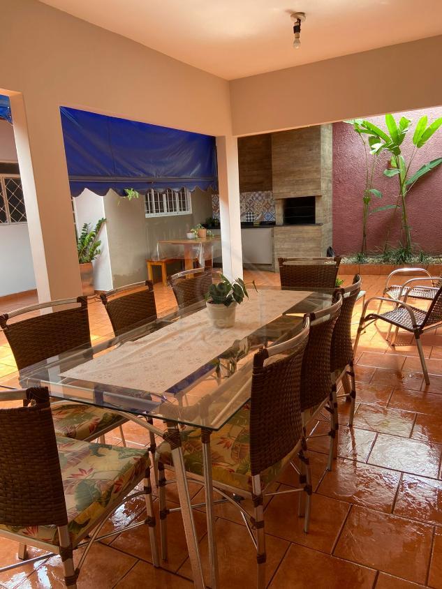 Casa, 3 quartos, 195 m² - Foto 1