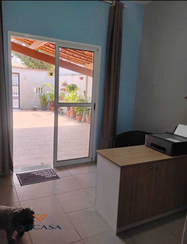 Casa, 3 quartos, 131 m² - Foto 2