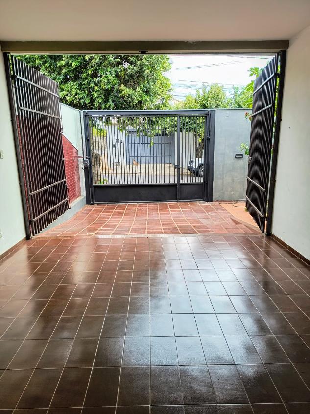 Casa, 3 quartos, 217 m² - Foto 3