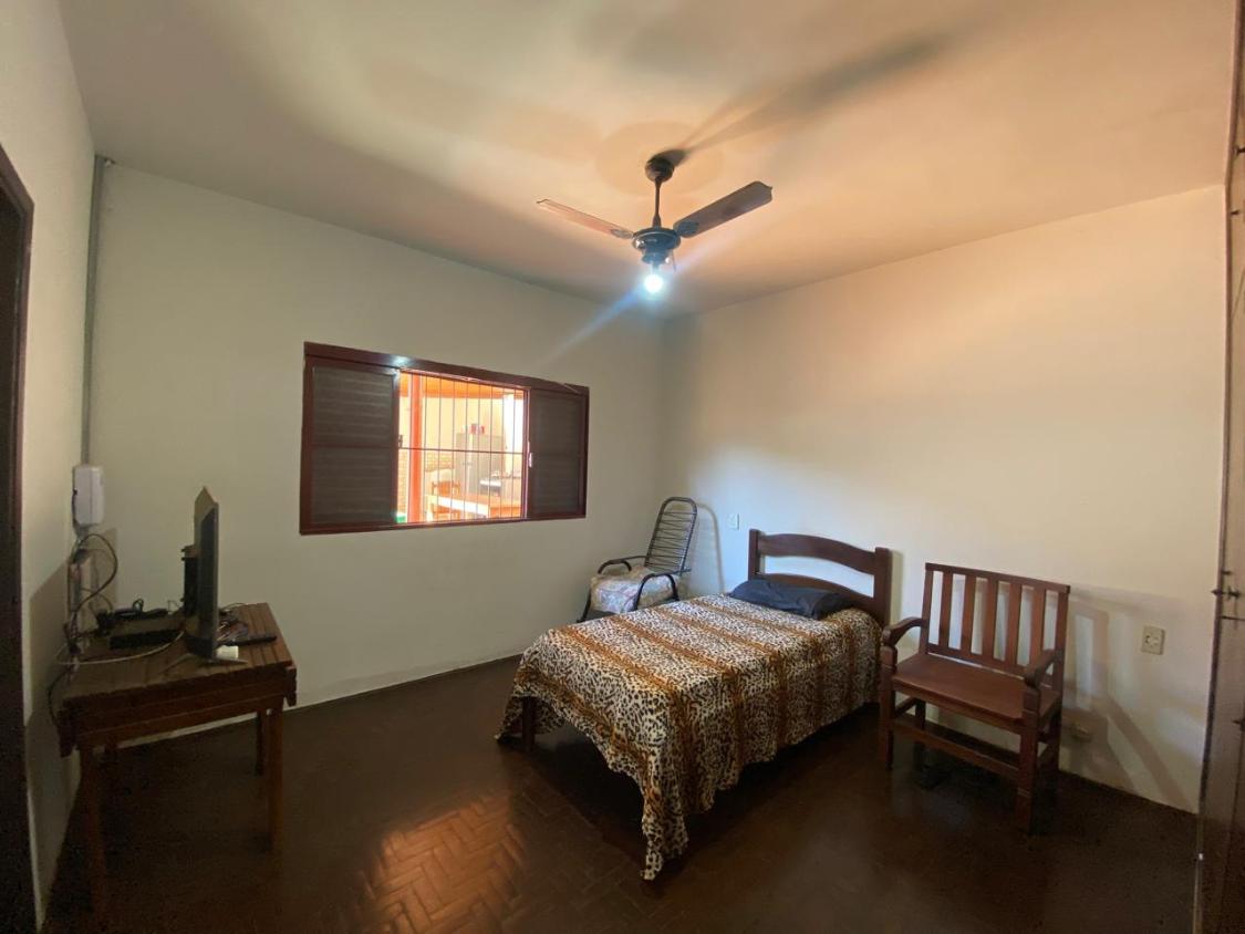 Casa, 3 quartos, 217 m² - Foto 13