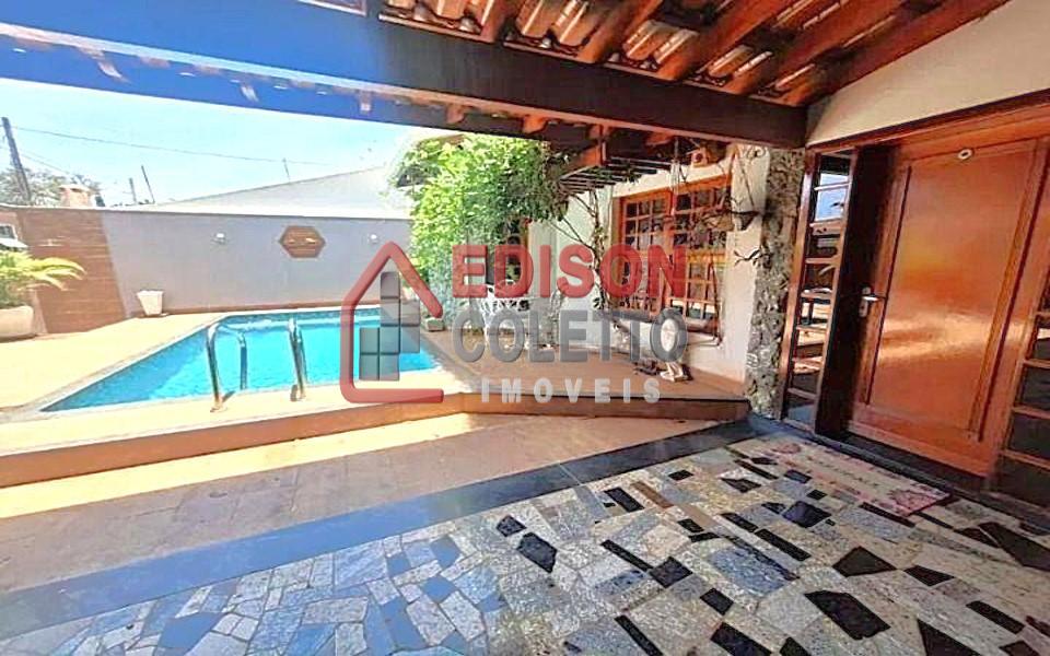 Casa, 3 quartos, 245 m² - Foto 7