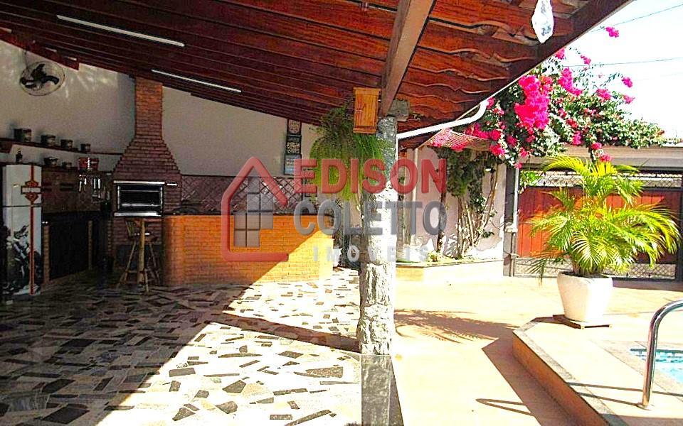 Casa, 3 quartos, 245 m² - Foto 9