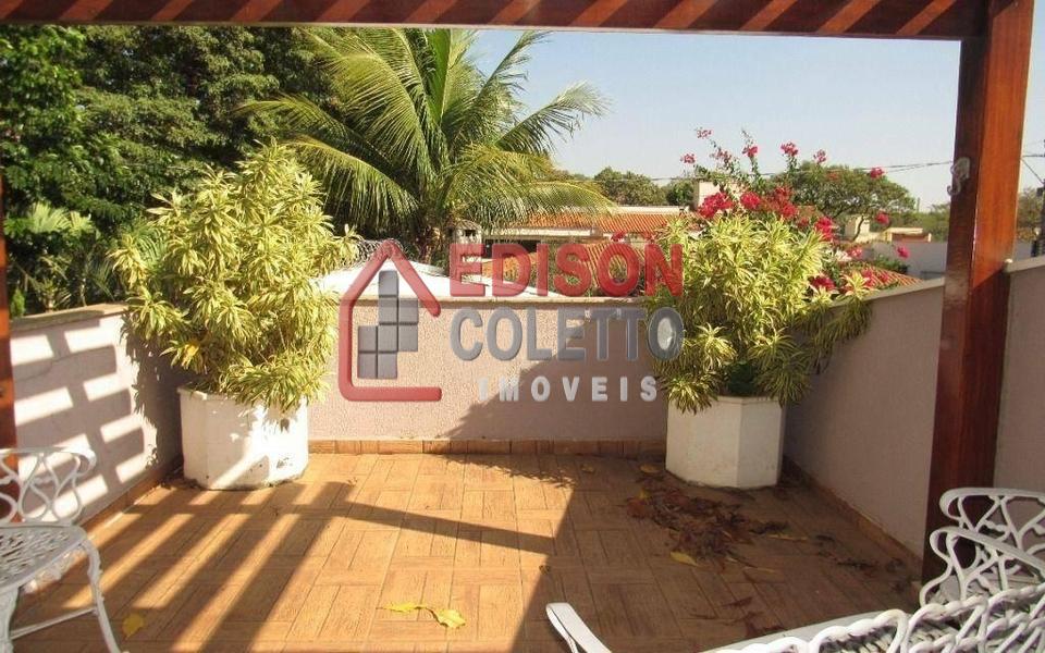 Casa, 3 quartos, 245 m² - Foto 41