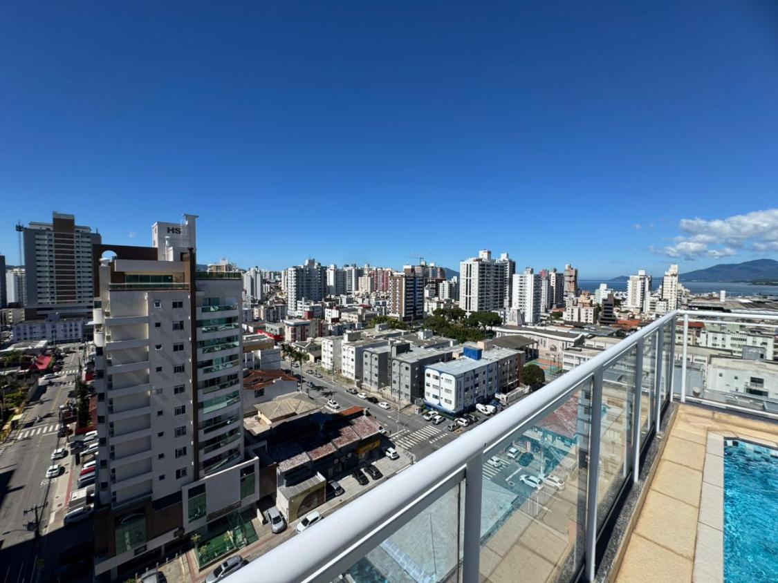 Cobertura, 3 quartos, 226 m² - Foto 2