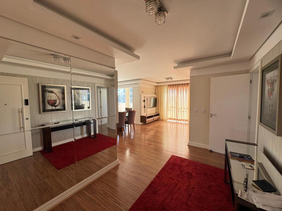Cobertura, 3 quartos, 226 m² - Foto 4