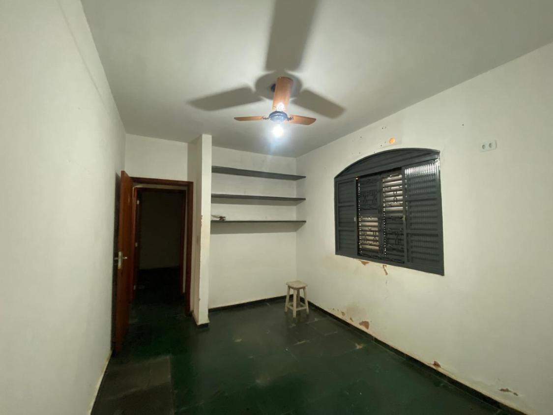 Casa, 3 quartos, 209 m² - Foto 3
