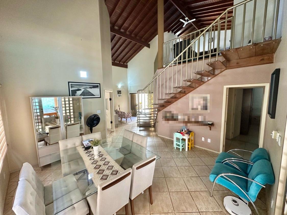 Casa, 3 quartos, 249 m² - Foto 1