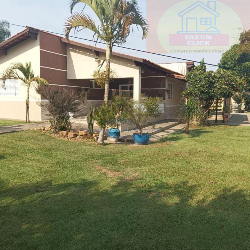 Sítio, 3 quartos, 1000 m² - Foto 1