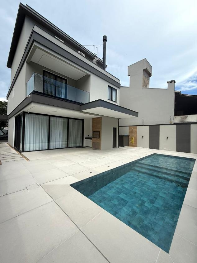 Casa, 4 quartos, 308 m² - Foto 1