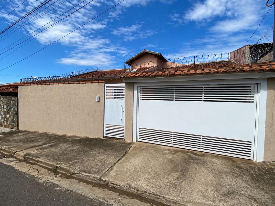 Casa, 3 quartos, 177 m² - Foto 1