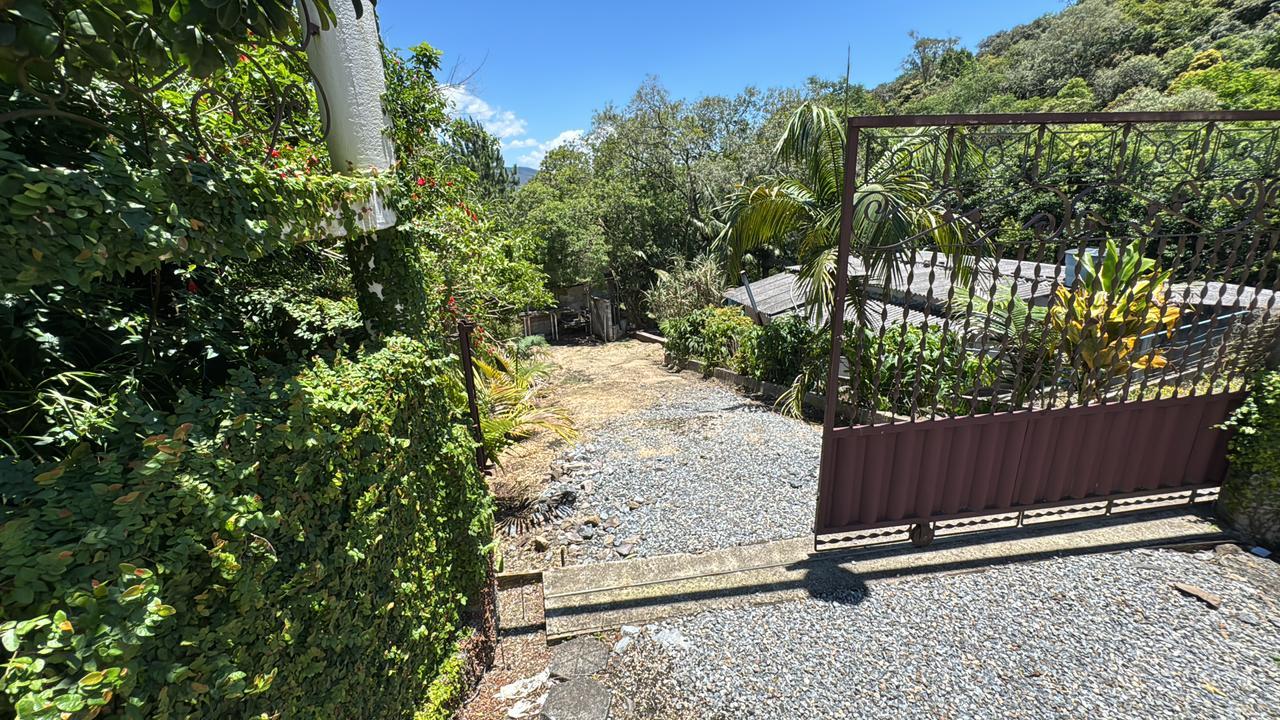 Sítio, 4 quartos, 2000 m² - Foto 2
