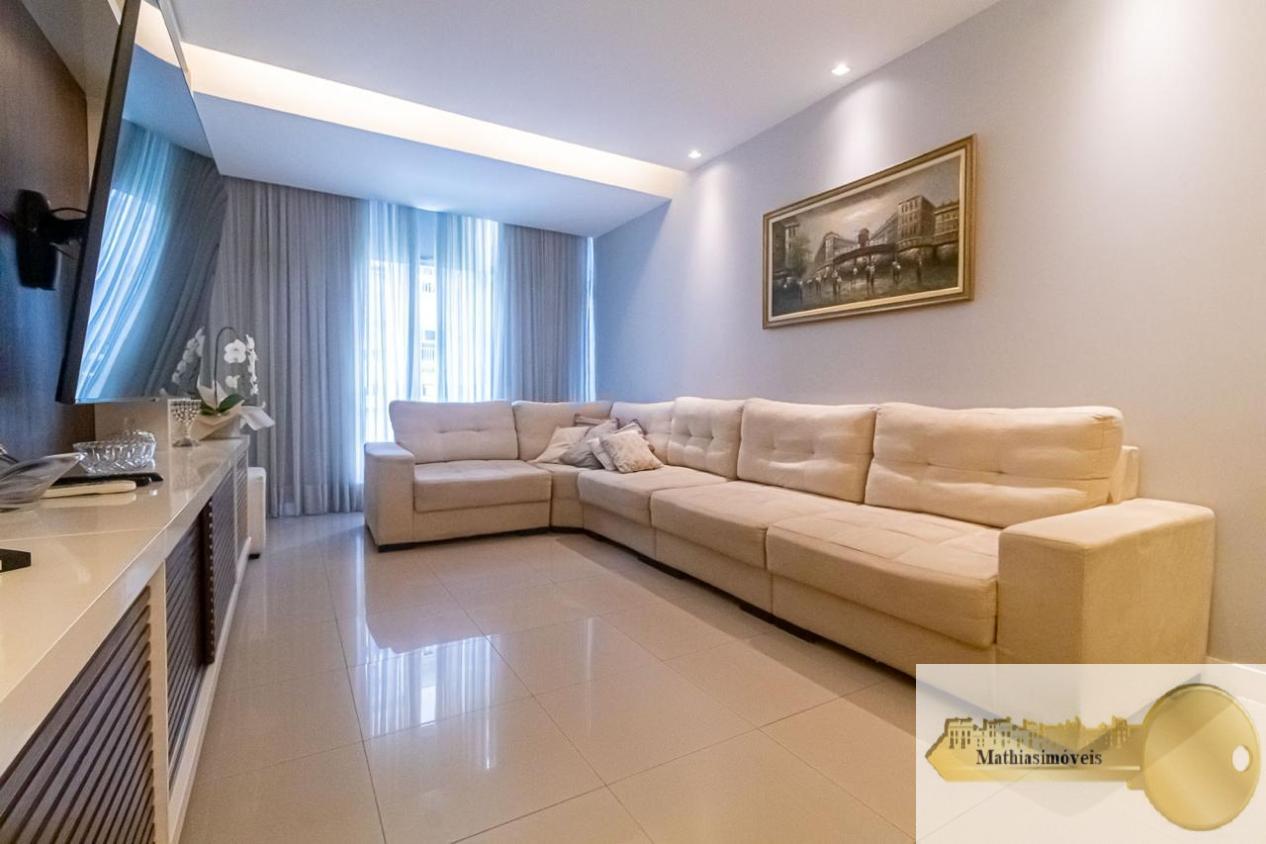 Apartamento, 3 quartos, 156 m² - Foto 2