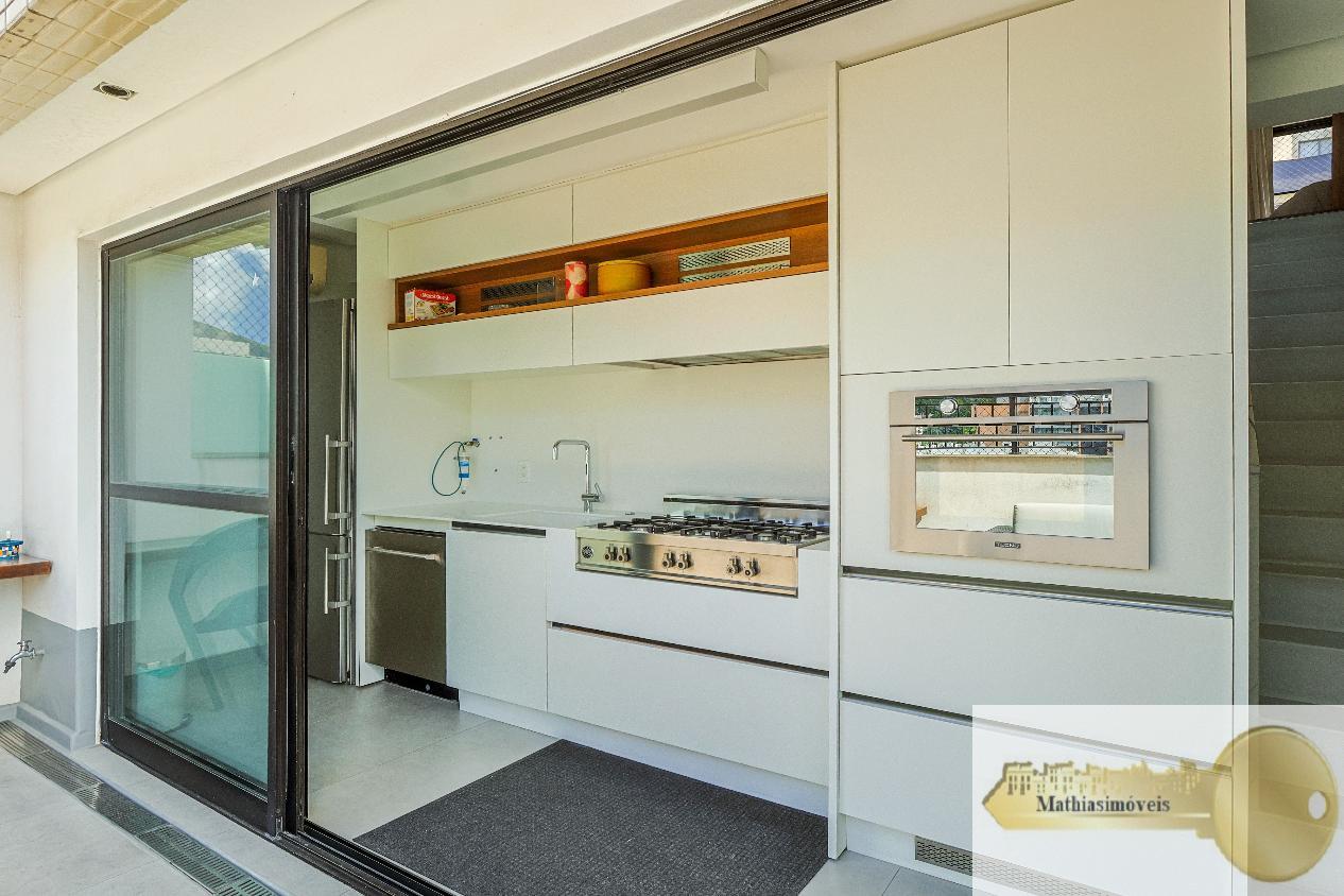 Cobertura, 4 quartos, 235 m² - Foto 2