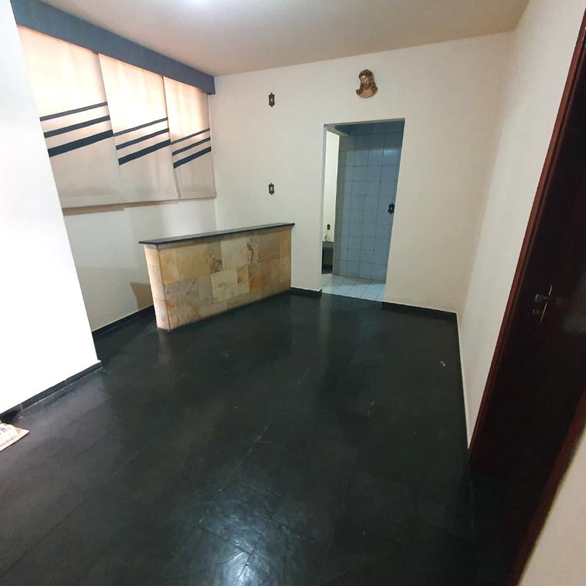 Casa, 3 quartos, 218 m² - Foto 2