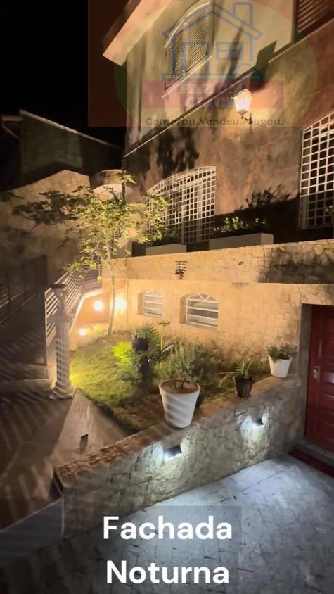 Casa, 3 quartos, 380 m² - Foto 1