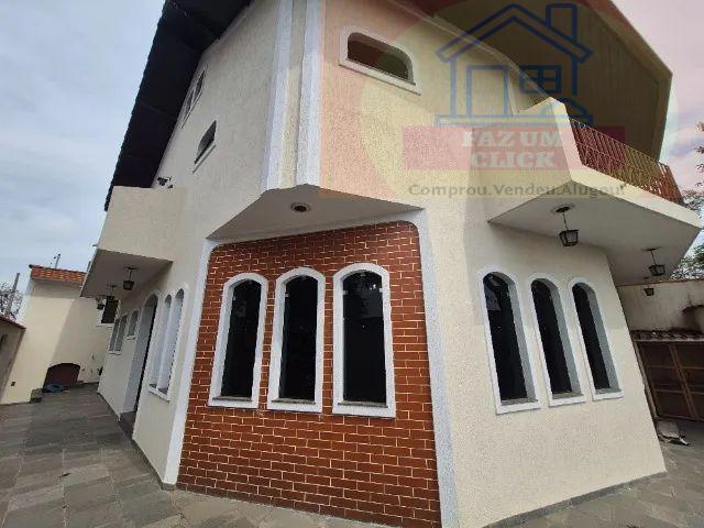 Sobrado, 3 quartos, 319 m² - Foto 1