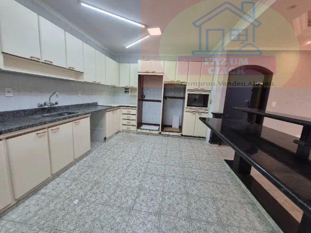 Sobrado, 3 quartos, 319 m² - Foto 4