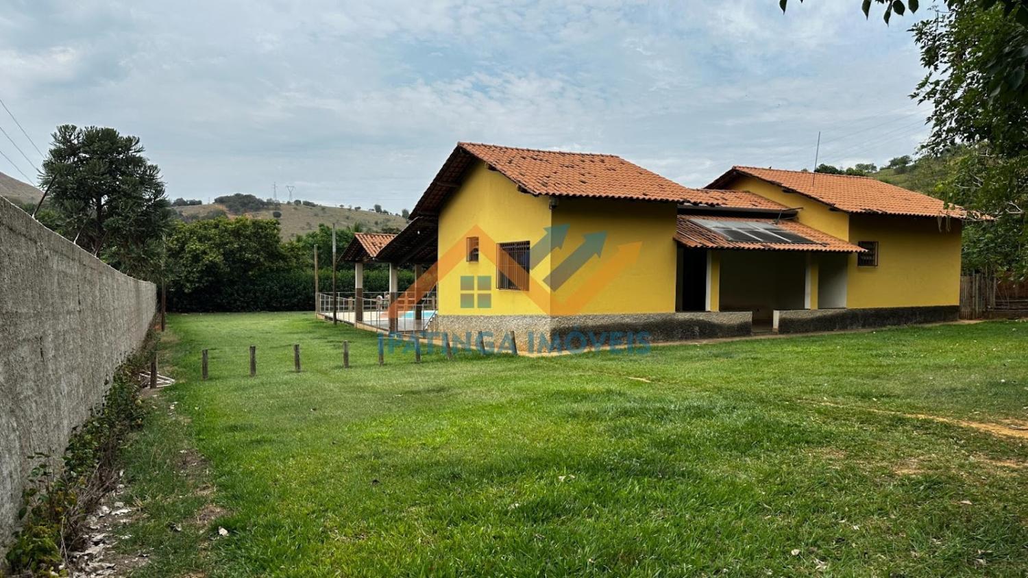 Sítio à venda no bairro Areia Grossa - Santana do Paraiso
