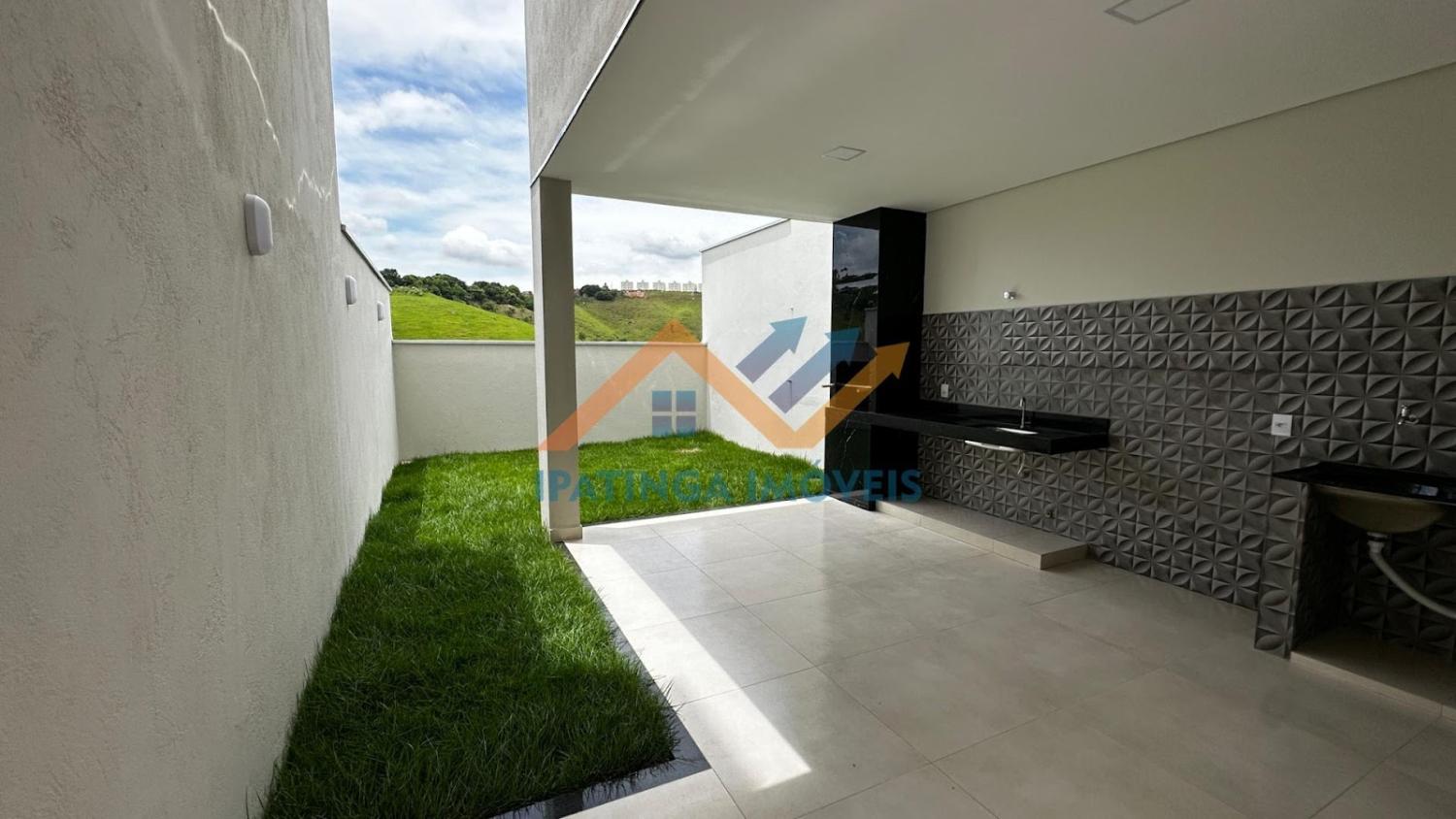 Casa à Venda em Córrego Novo, Ipatinga: 3 Quartos, 246m²